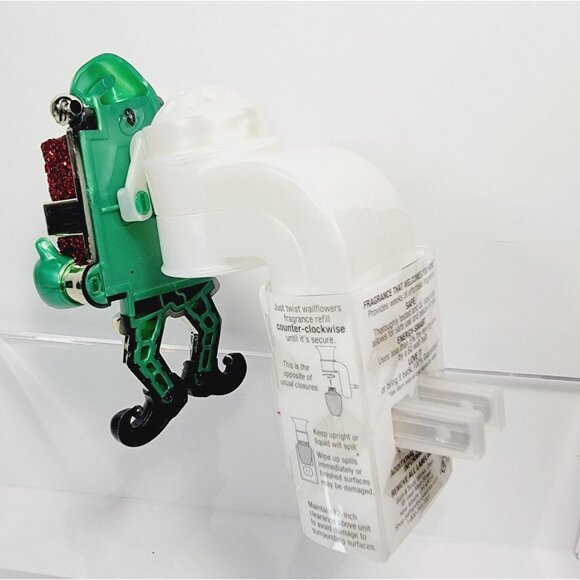 Bath & Body Works Holiday Present Elf WALLFLOWER Plug In NEW - Picture 6 of 9